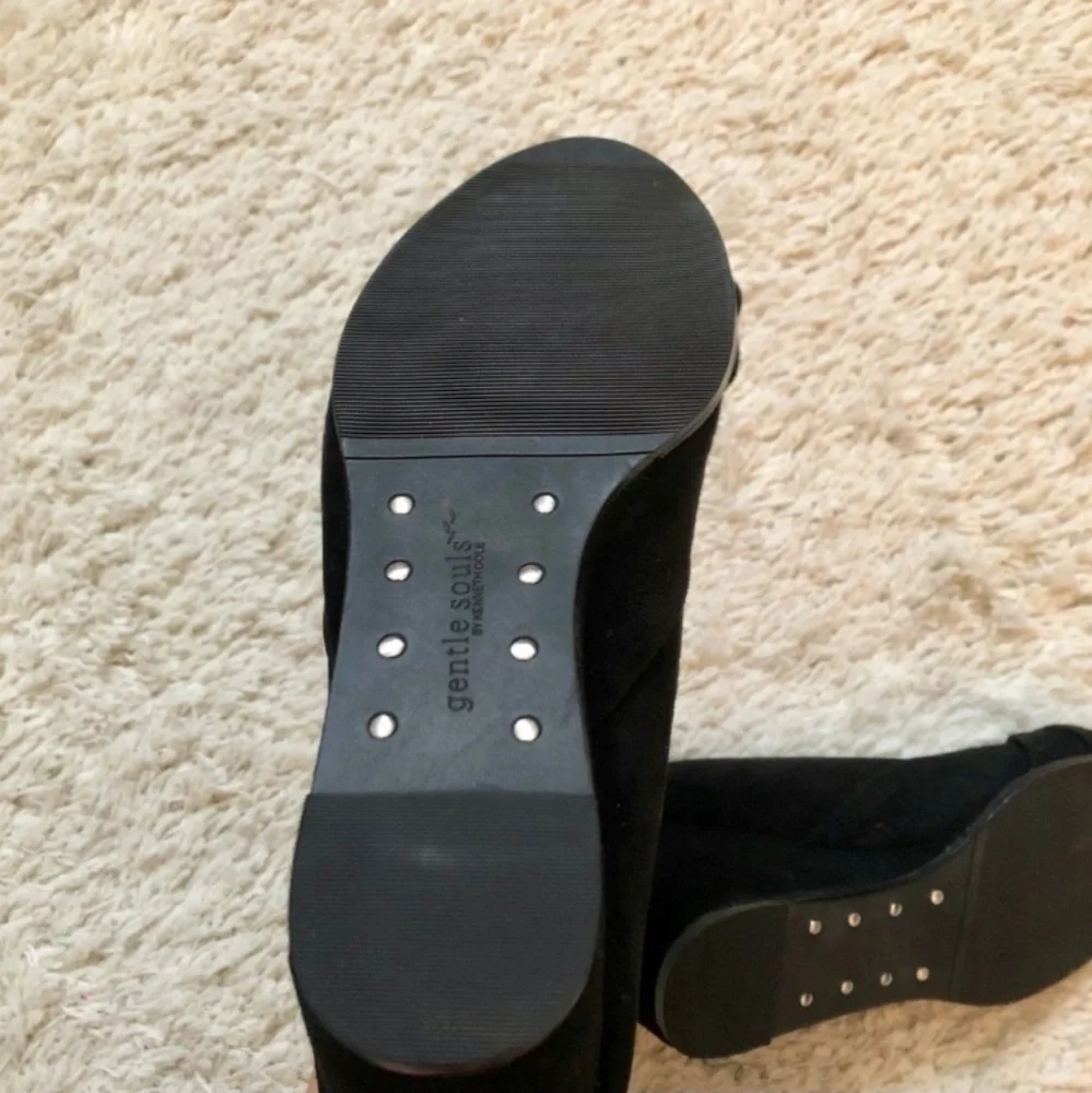 GENTLE SOULS Gabes Bow Black Suede Wedges Sz 8.5
